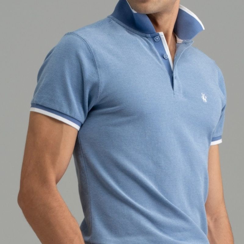 Dettaglio di Polo uomo mezza manica 4 fili effetto maglia